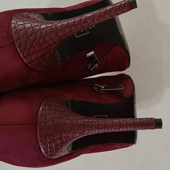 NWOT Shu Shop women's burgandy suede boots with snakeskin heels size 9 - Picture 6 of 10